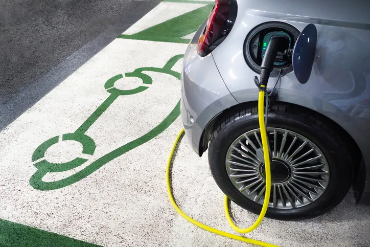 Quel utilitaire électrique choisir pour vos besoins professionnels ? 